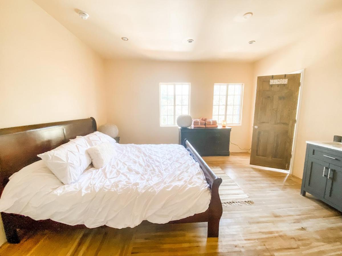 Island Girl Spa + Bed And Breakfast Los Angeles Kültér fotó